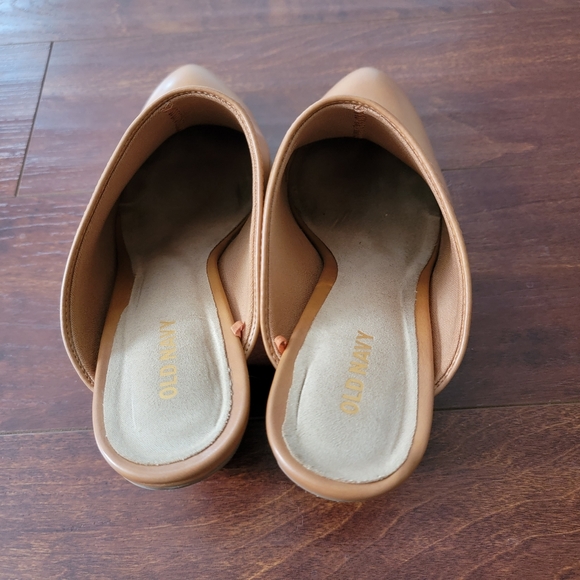 Old Navy Slide On Heels - Picture 4 of 6